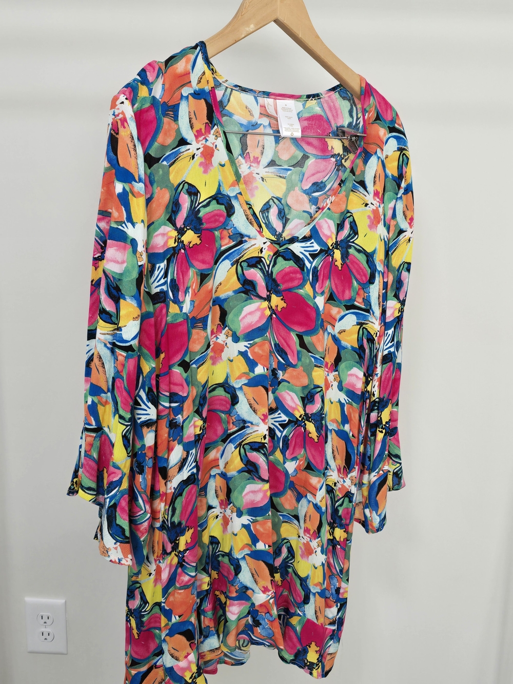 Anne Cole Vibrant Floral V-Neck Women's Dress in Multi